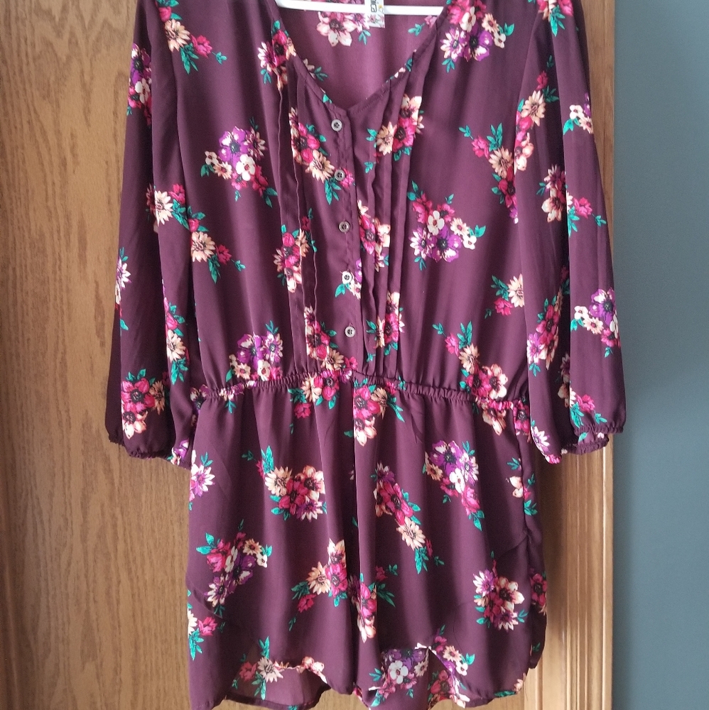 Mimi Chica floral romper!